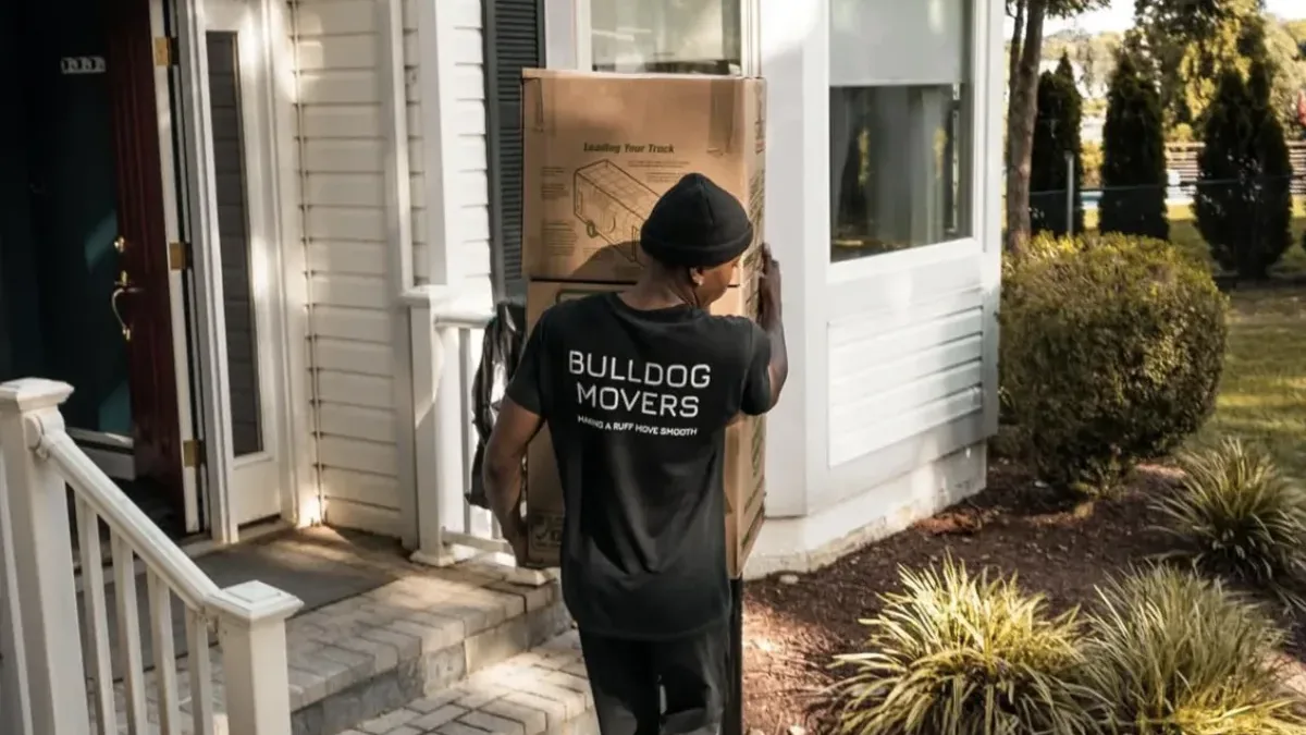 Bulldog Movers porch and doorway access planning for Alexandria moving services