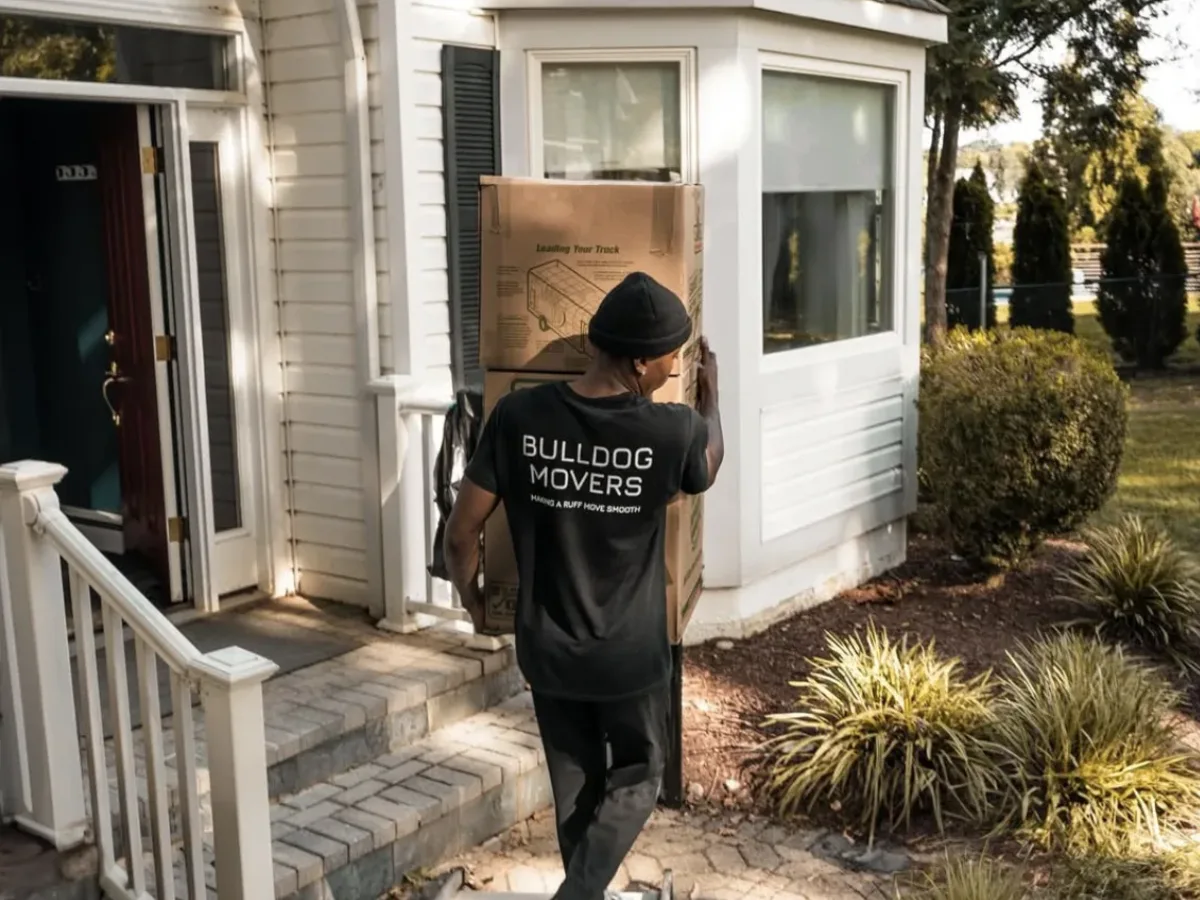 Bulldog Movers porch and doorway access planning for Alexandria moving customers